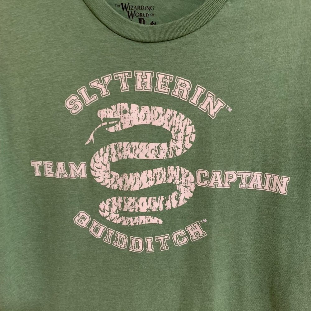 Mens Slytherin T-shirt Size S Wizarding World of Harry Potter Universal Studios